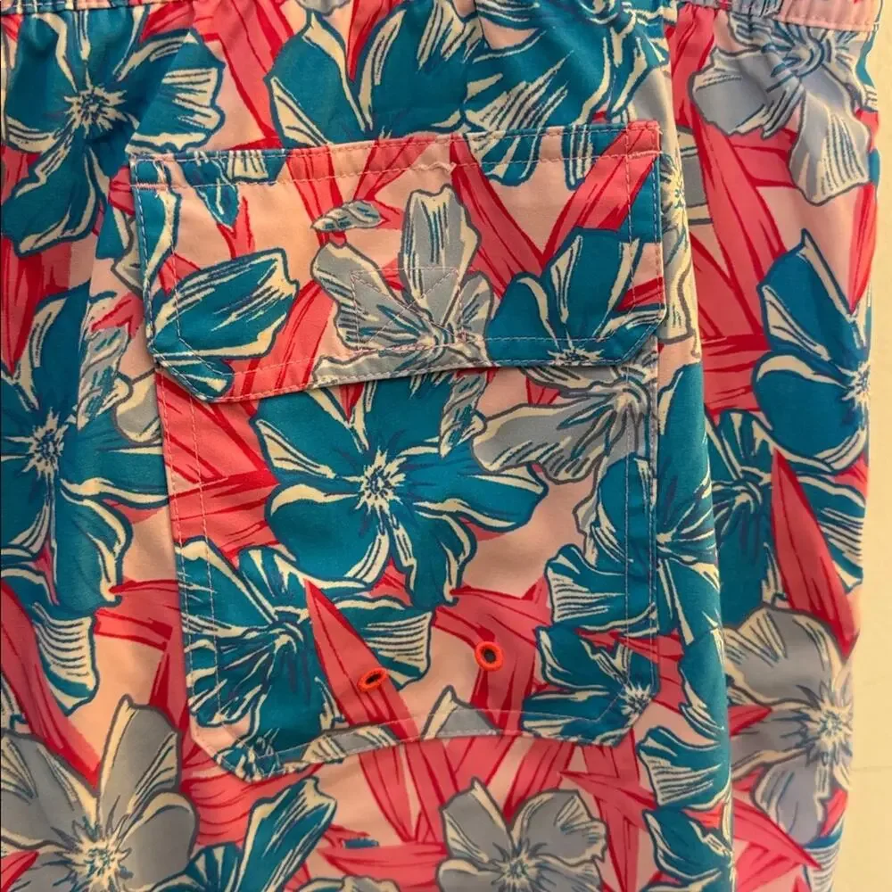 Vineyard Vines Pink and Blue Floral Men's Swim Shorts Size 2XL